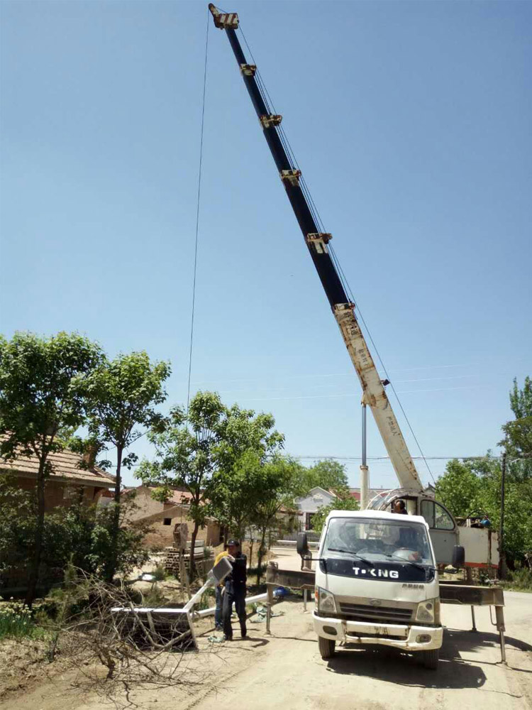 農(nóng)村太陽(yáng)能路燈生產(chǎn)廠家 農(nóng)村太陽(yáng)能路燈生產(chǎn)廠家